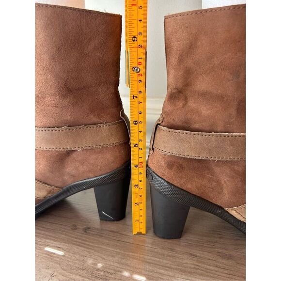 Juicy Couture Zip shearling lined lace up heeled boots 8 leather - Picture 6 of 9